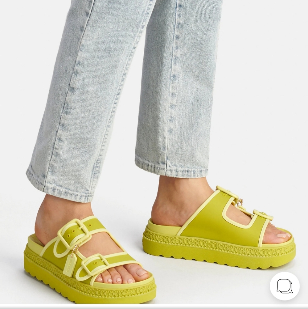 Lucy Couch sandels